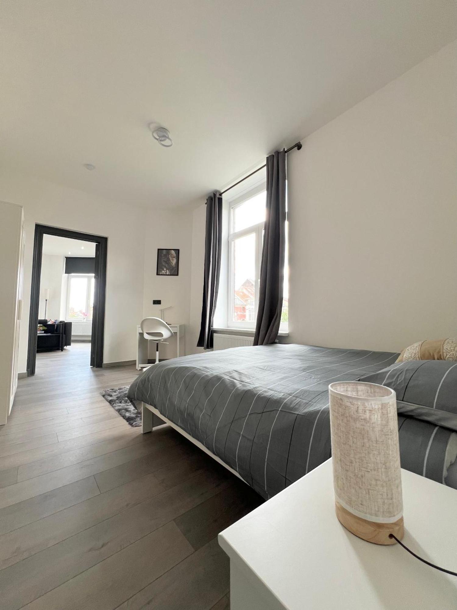 Renove Et Radieux A Bruxelles Exteriör bild